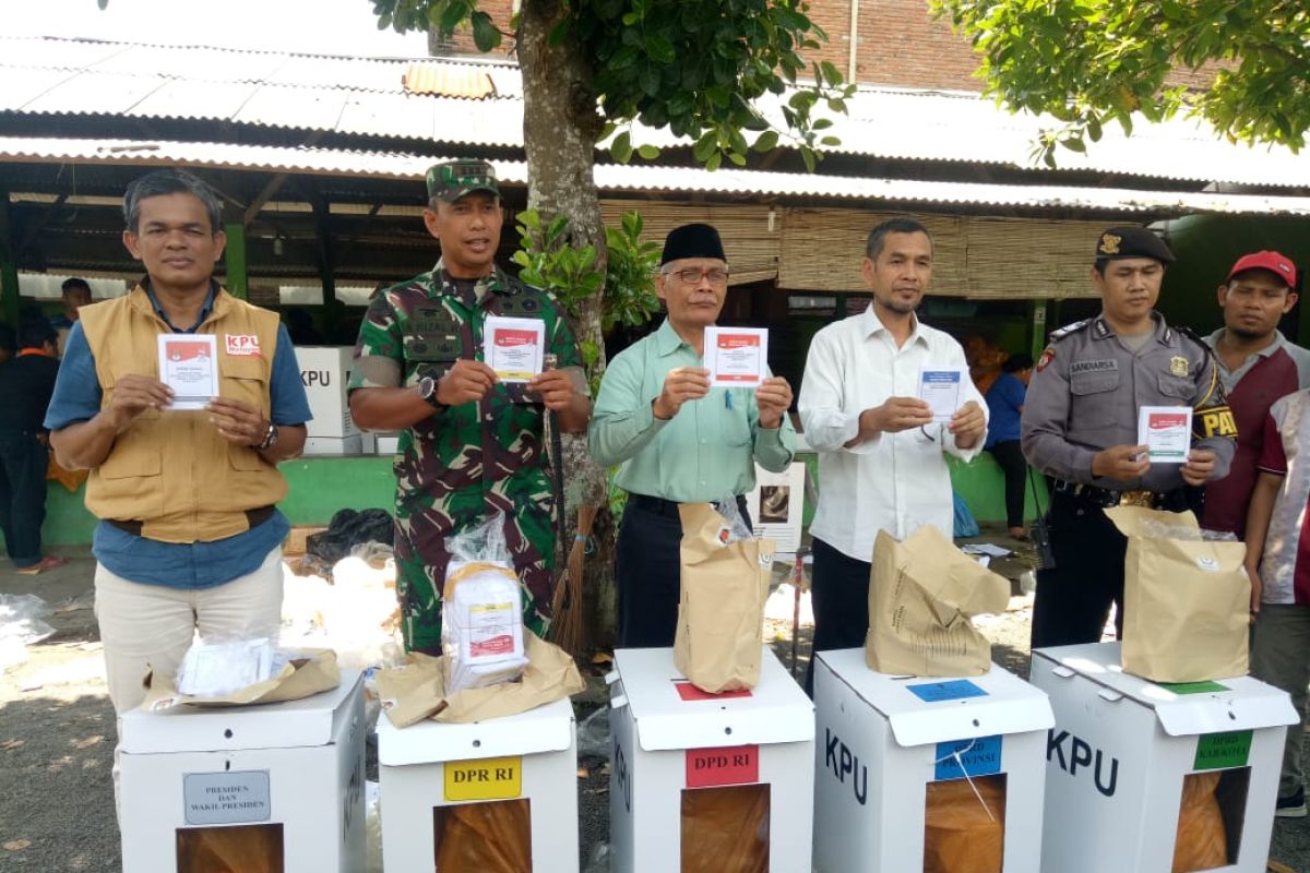 KPU-Bawaslu NTB dan TNI sidak logistik pemilu