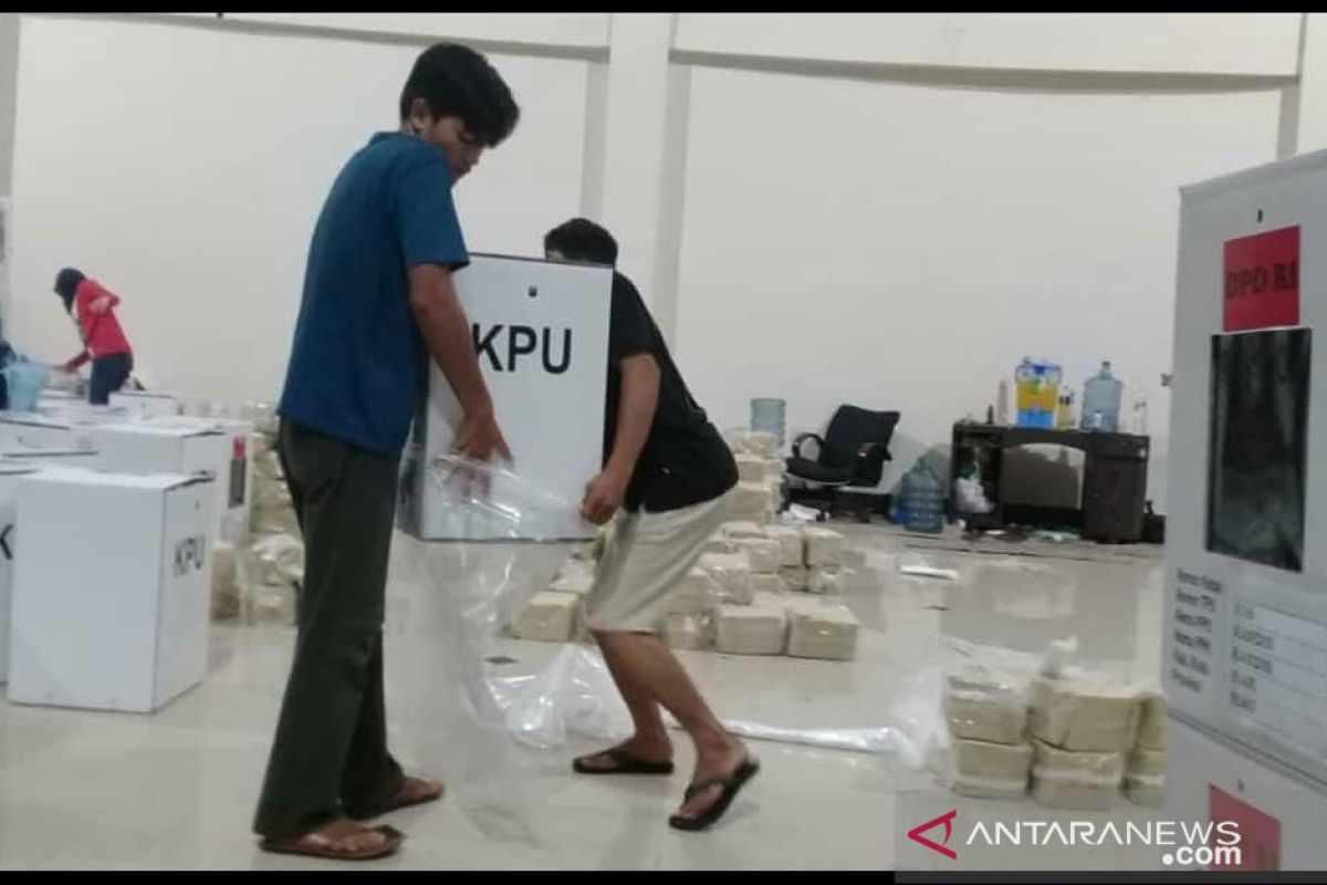 Hari ini KPU Siak mulai distribusikan logistik Pemilu