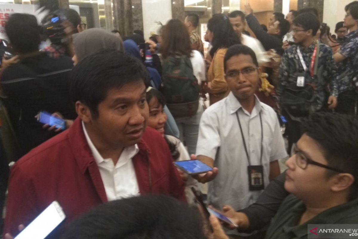 Maruarar Sirait mengundurkan diri dari PDI Perjuanagan