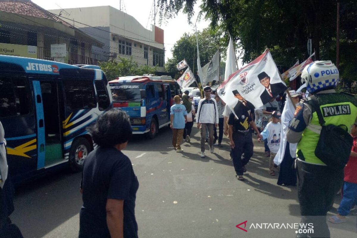 Lalin sekitar Alun-Alun Tangerang padat imbas Kampanye Prabowo-Sandi