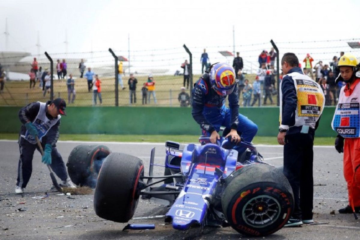 Valtteri Bottas kembali tercepat, Albon alami kecelakaan di FP3 GP China