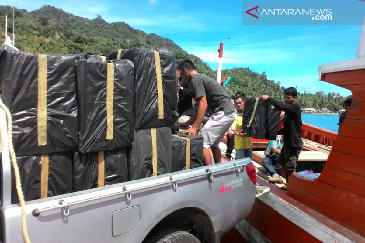 Logistik pemilu Natuna sampai di pulau terluar