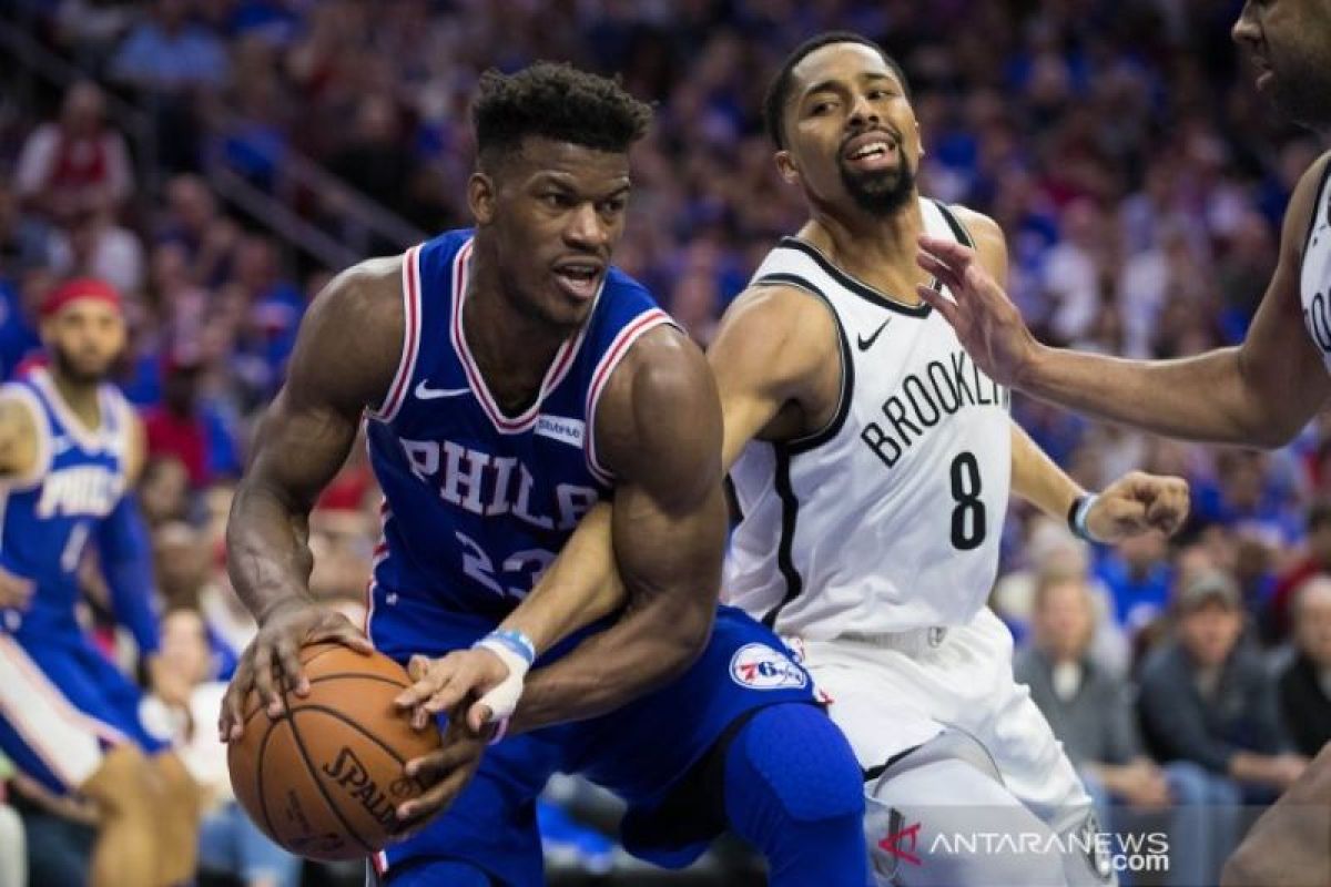 Buka playoff, Nets curi kemenangan di markas Sixers