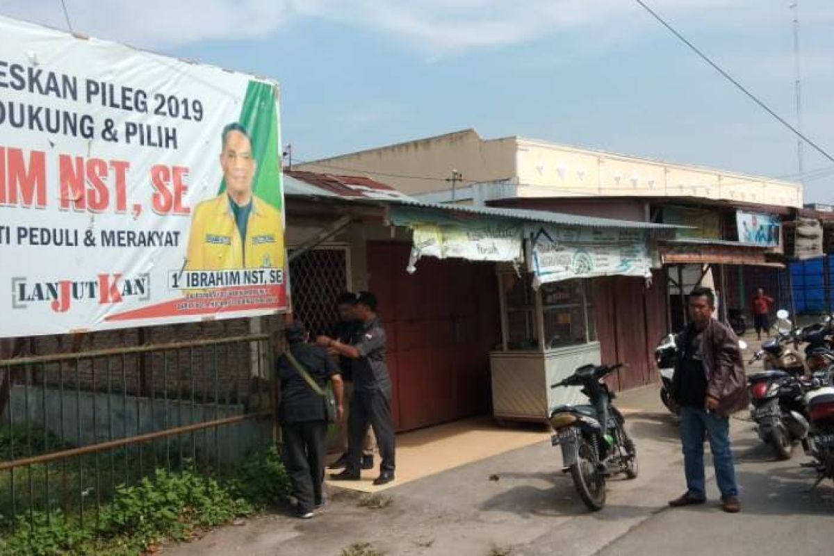 Masa tenang, Bawaslu Tebing Tinggi lakukan penertiban APK