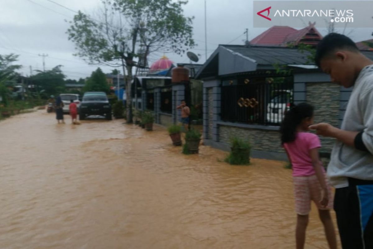 Hujan deras, Sejumlah kawasan di Kendari terendam banjir