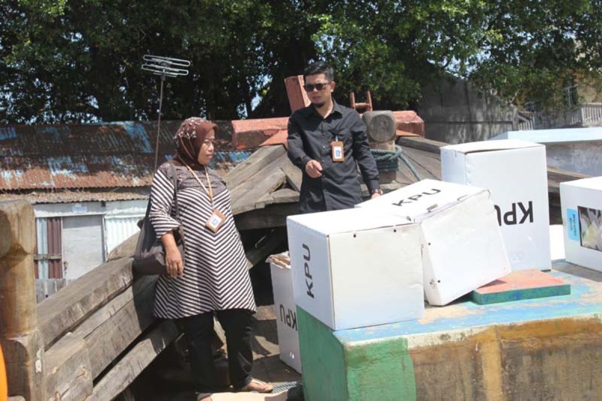 Bawaslu Karimun kawal pendistribusian logistik daerah pulau