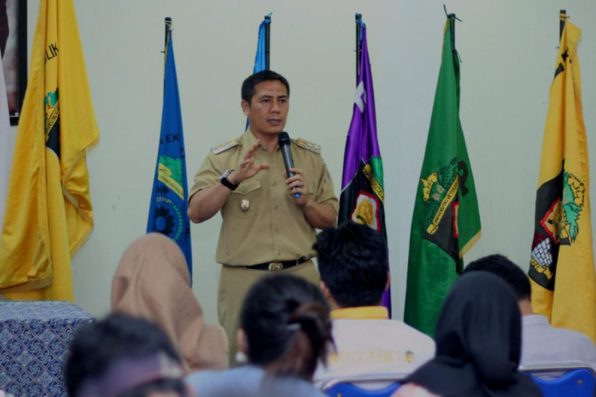 Pemkot Makassar berkeliling kecamatan deklarasikan pemilu aman