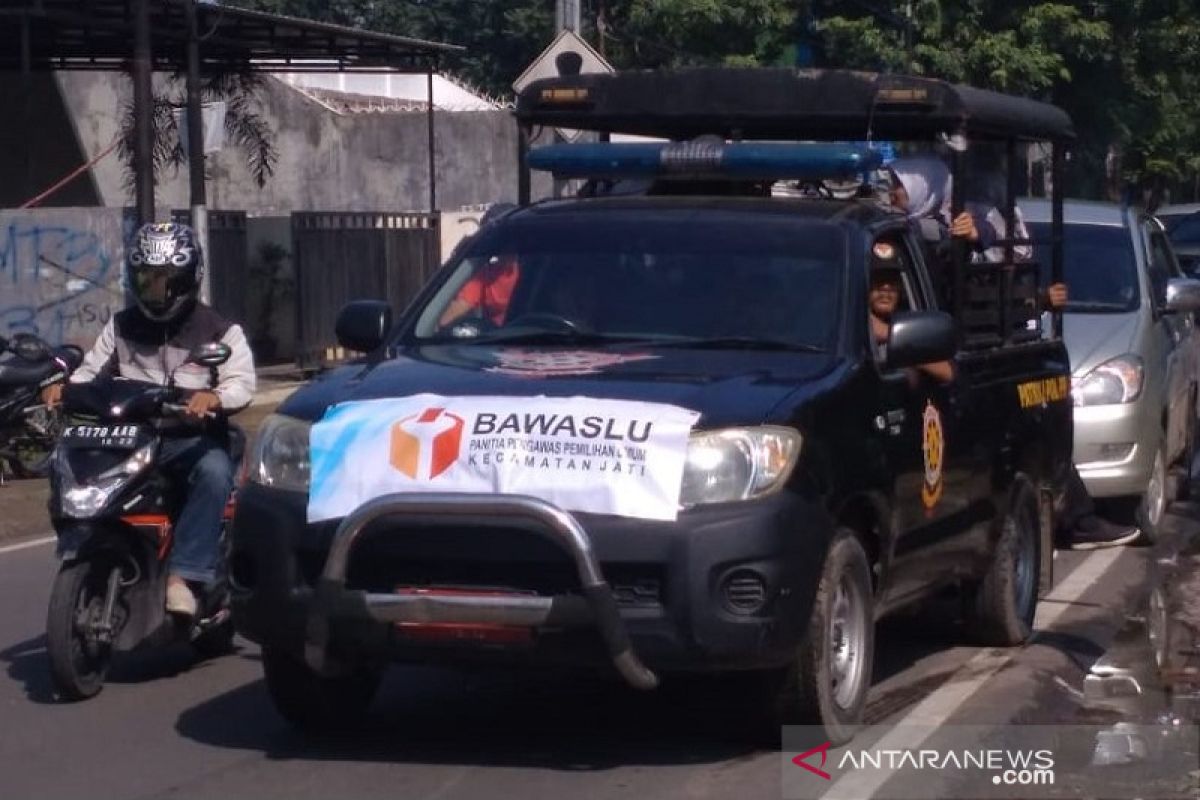 Bawaslu Kudus gelar patroli keliling cegah politik uang