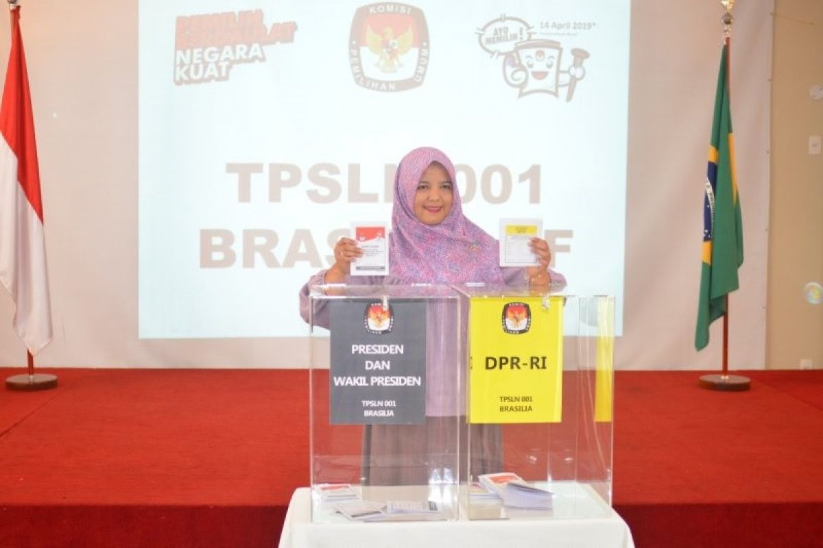 Partisipasi pemilih di TPS Brasilia telah mencapai 100 persen