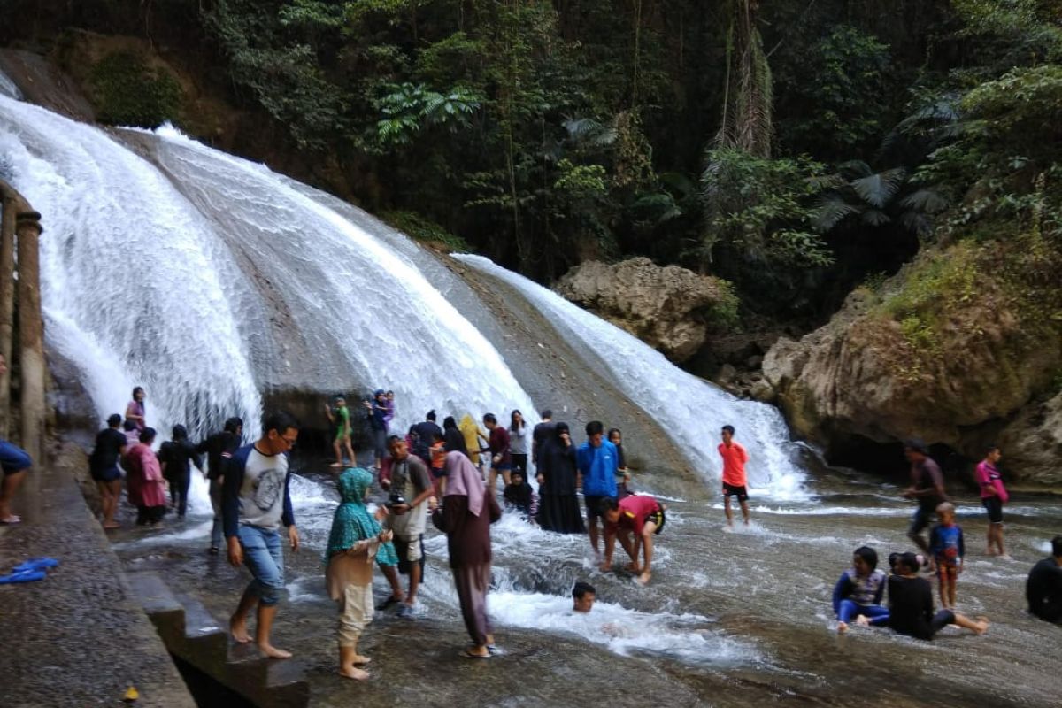 Sambut Pemilu 2019 wahana rekreasi  di Sulsel pasang tarif diskon