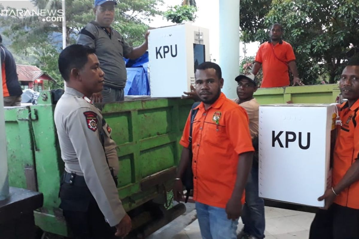 Pemungutan suara di Teluk Wondama siap digelar