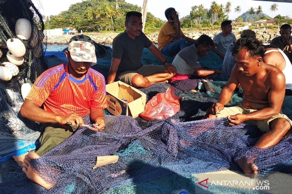 Panglima Laot Aceh Jaya pastikan nelayan di daerahnya tidak golput