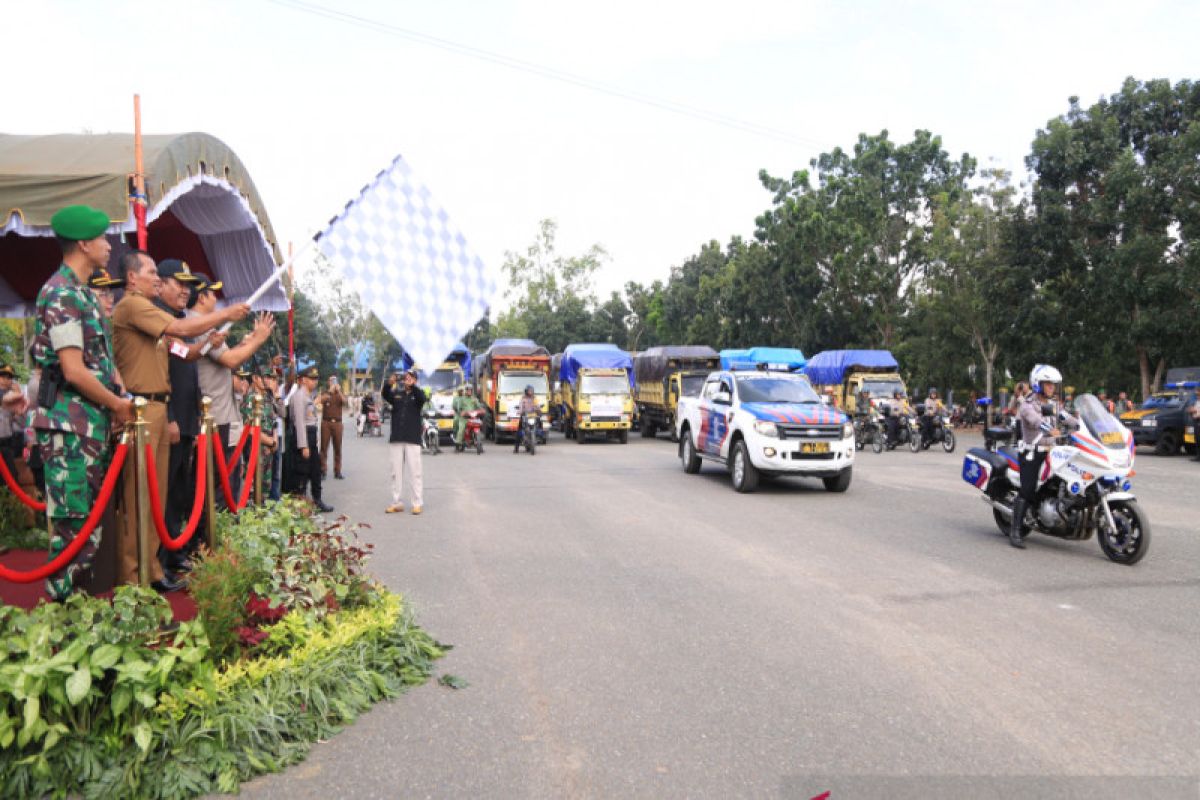 Bupati lepas pengiriman logistik Pemilu 2019