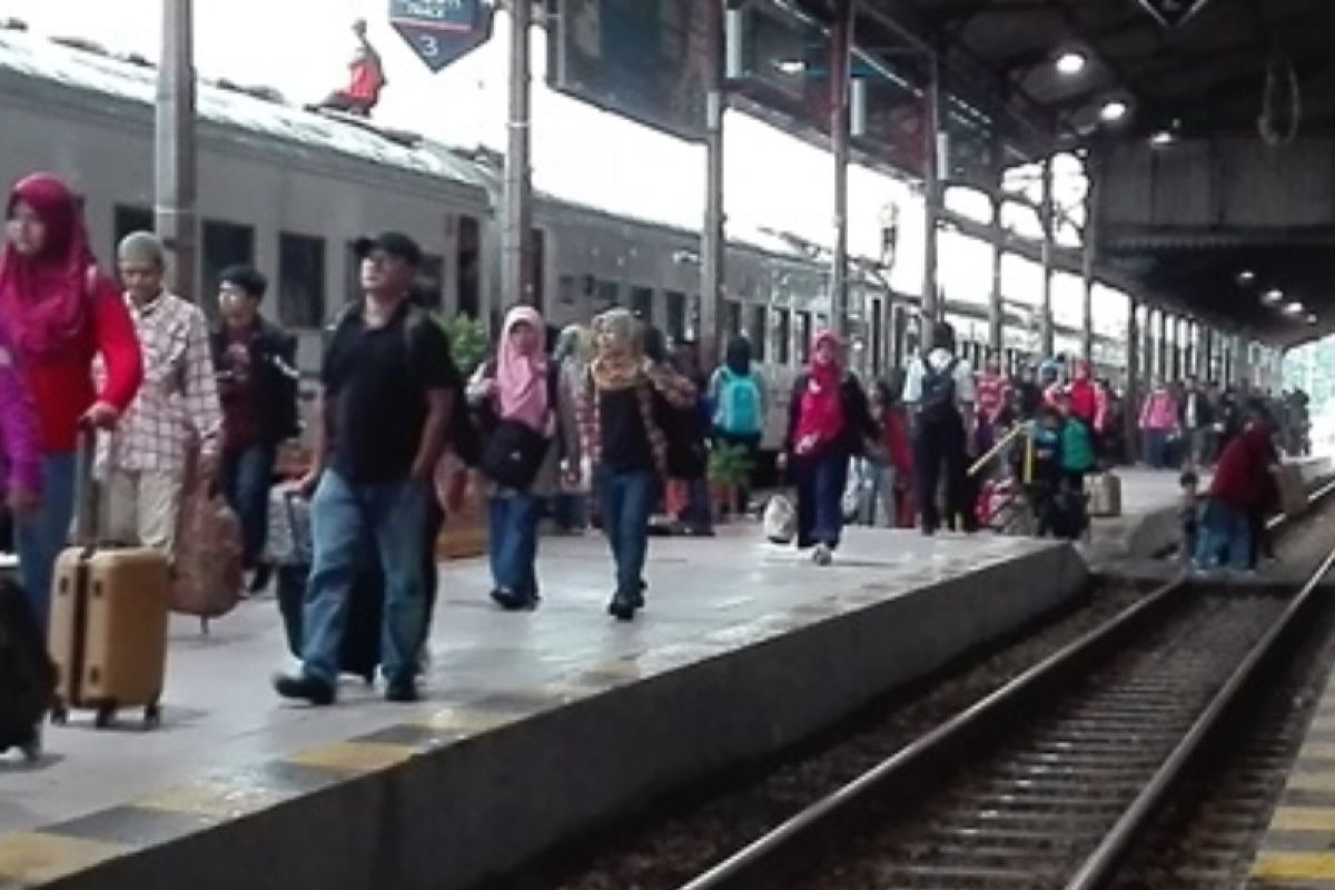 Jumlah penumpang KA di Daop Madiun saat libur pemilu stagnan