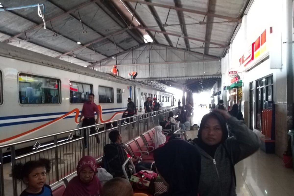 Tiket KA Lebaran di Daop Madiun terjual 99 persen