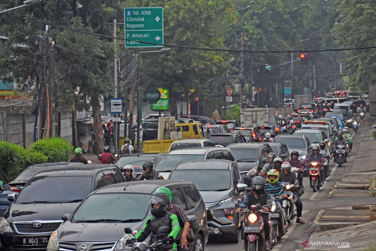 Govt considering moving capital city outside Java Island