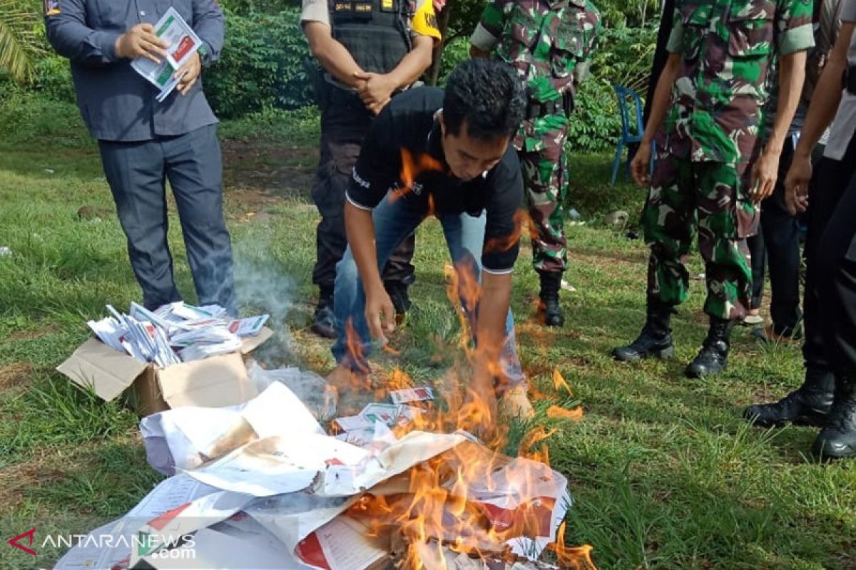 KPU Kota Bengkulu musnahkan 1.334 surat suara rusak