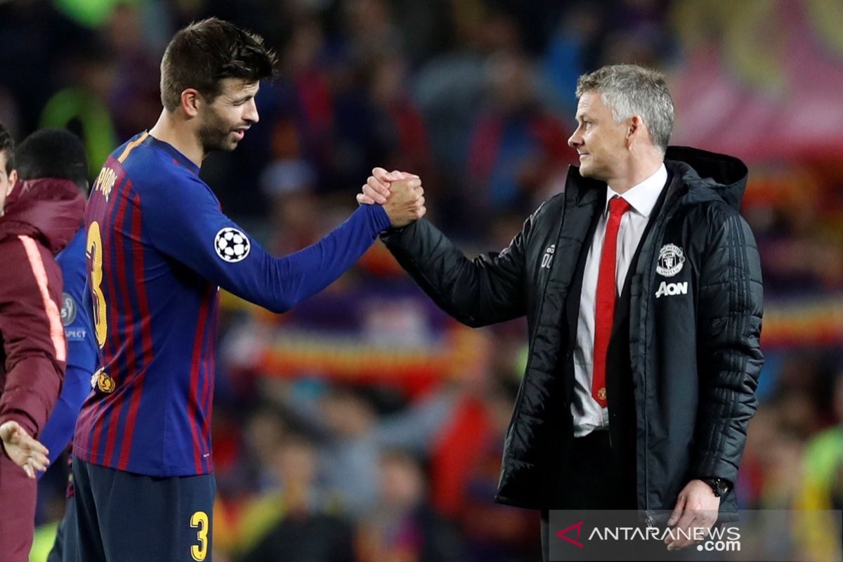 Solskjaer mau MU bisa capai level setara Barcelona