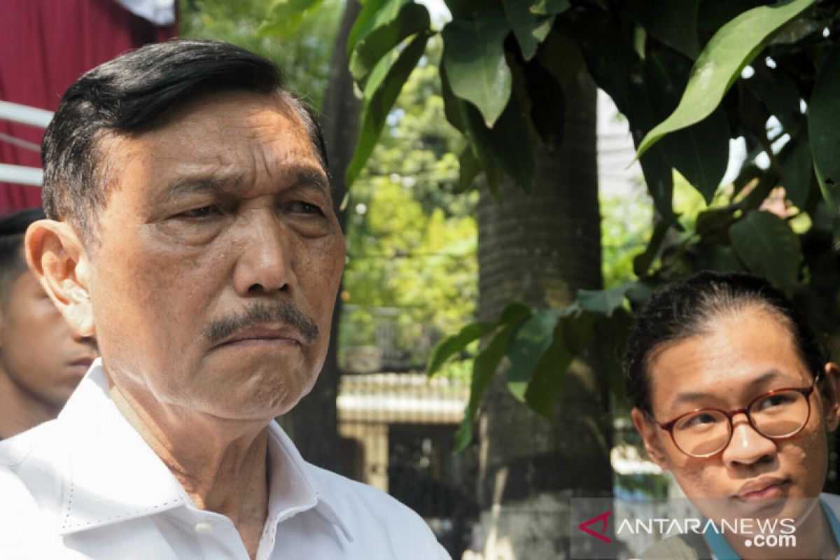 Isi pembicaraan melalui telepon Luhut dengan Prabowo Subianto dibuka