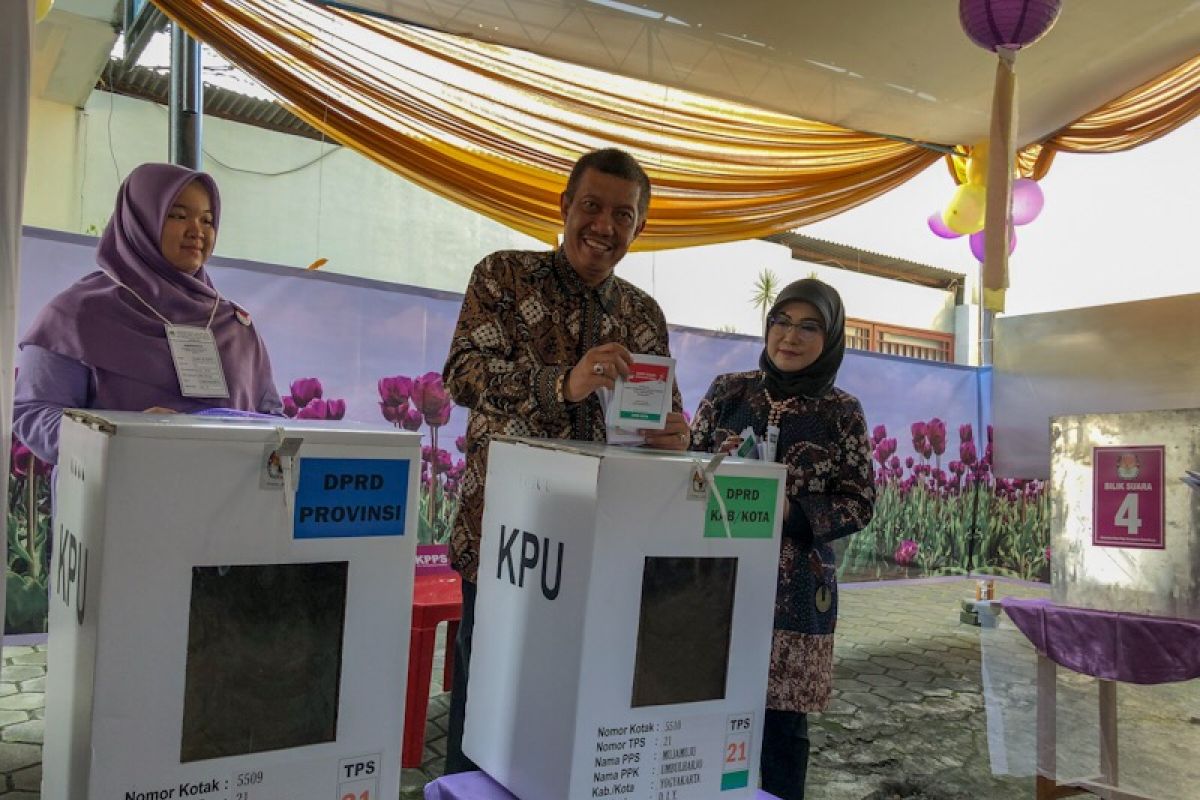 Wali Kota Yogyakarta Haryadi mendapat urutan mencoblos pertama