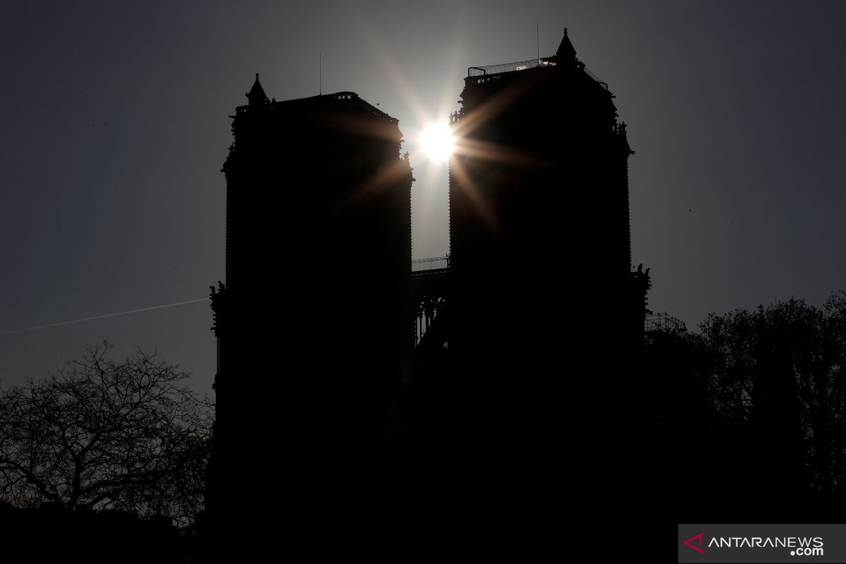 Prancis vonis perempuan yang gagal ledakan bom dekat Notre Dame Paris