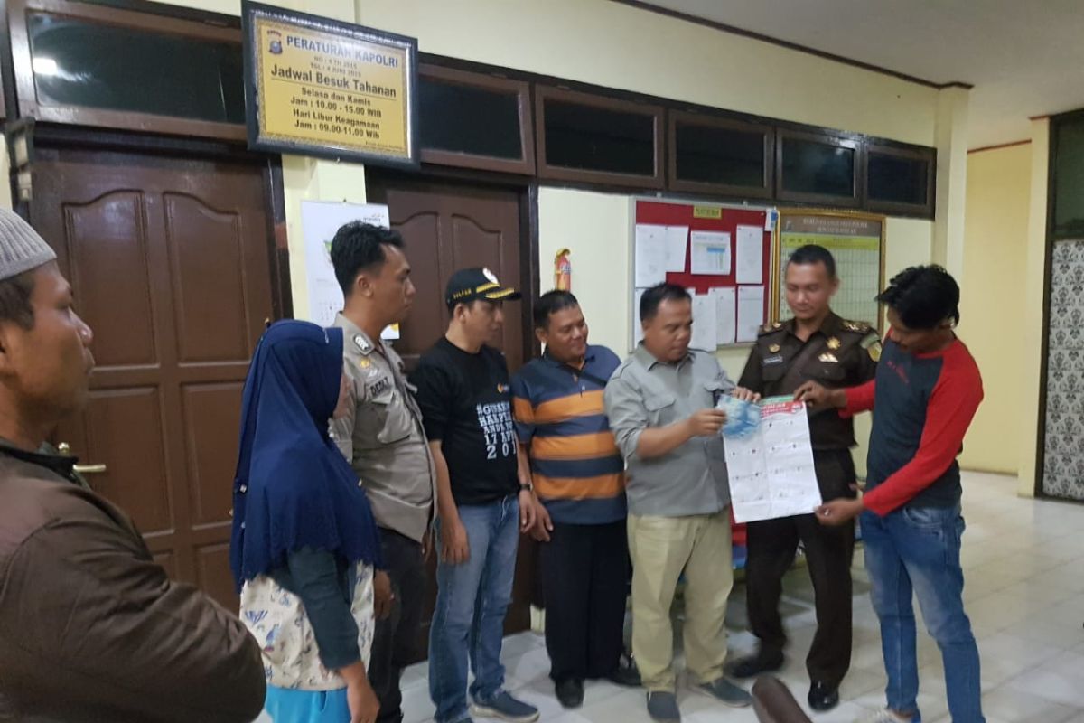 Bawaslu Dumai amankan barang bukti dugaan politik uang Caleg