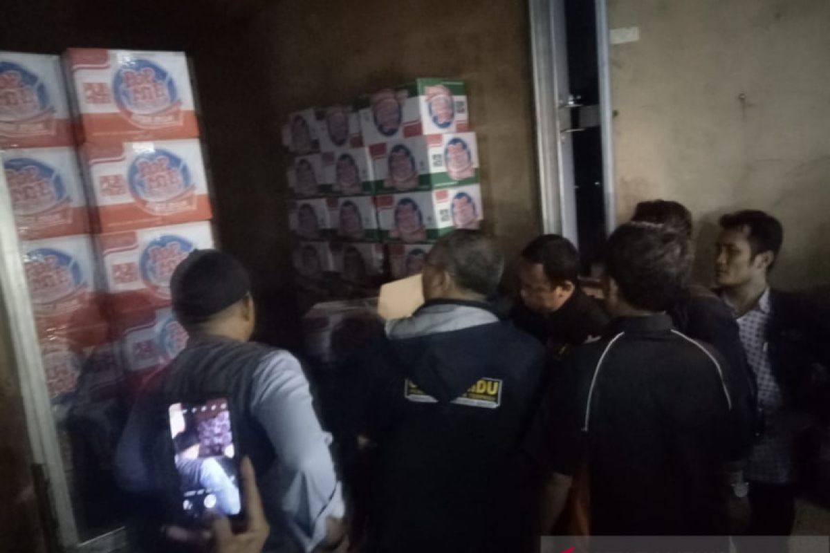 Bawaslu Jakarta Barat amankan truk angkut sembako