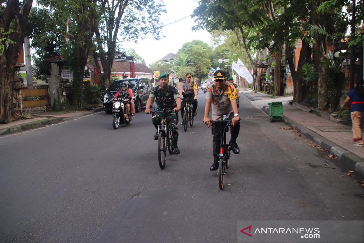 Polresta Denpasar lakukan patroli sepeda pantau Pemilu 2019