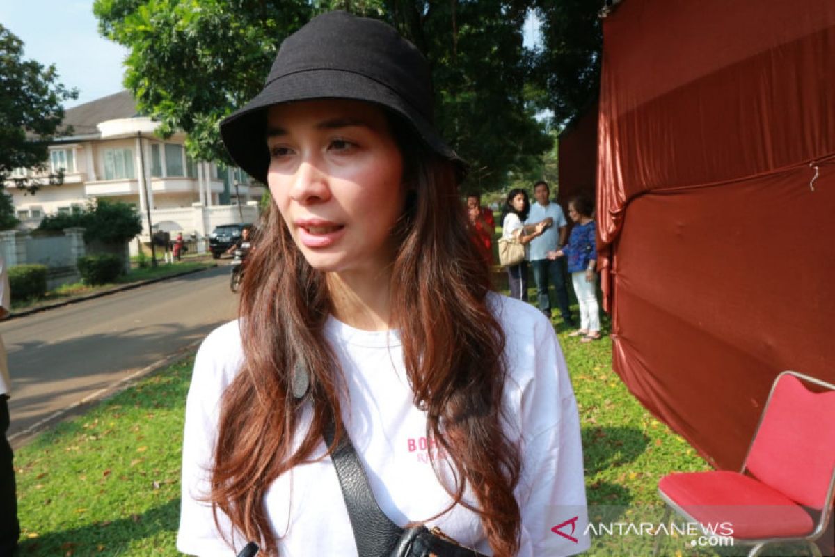 Marsha Timothy inginkan presiden terpilih dukung film Indonesia