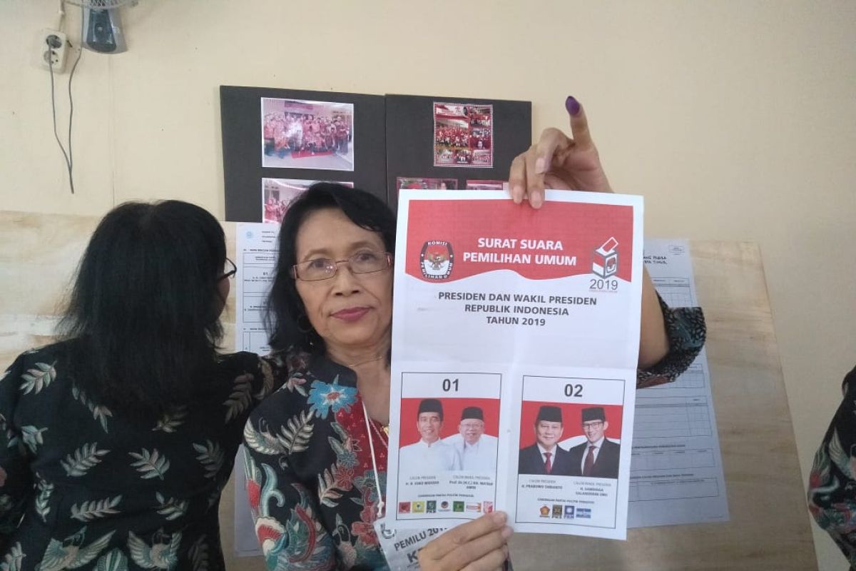 Jokowi unggul 50 suara di TPS Zulkifli Hasan