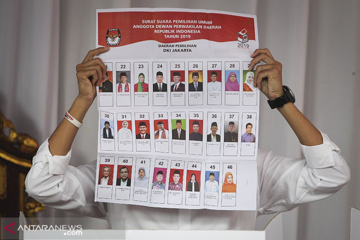 TPS Lubuk Pinang Mukomuko kekurangan ratusan surat suara DPD