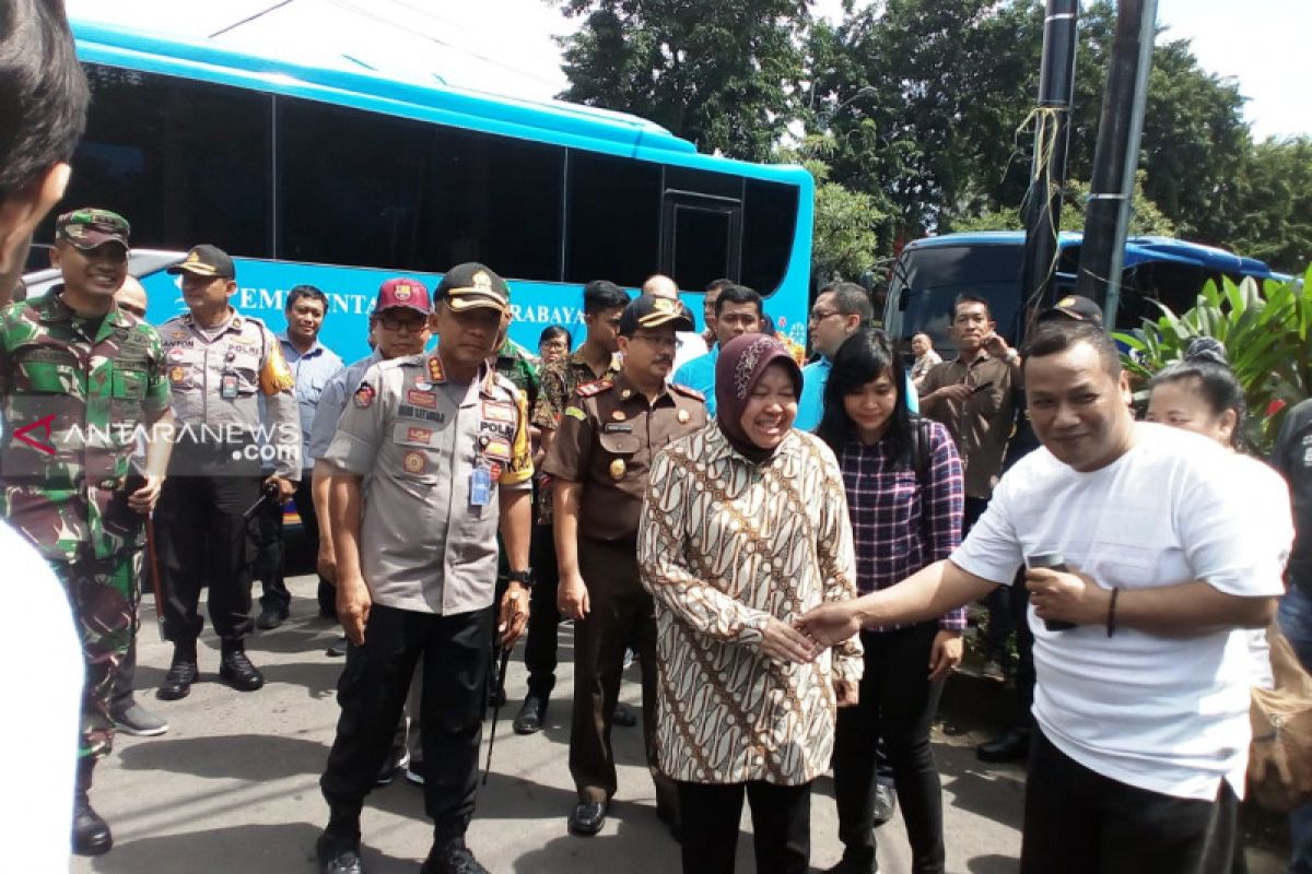 Jajaran Forpimda Surabaya tinjau sejumlah TPS