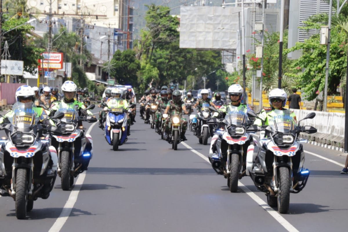 Kapolda bersama Pejabat TNI di Sulut gelar patroli