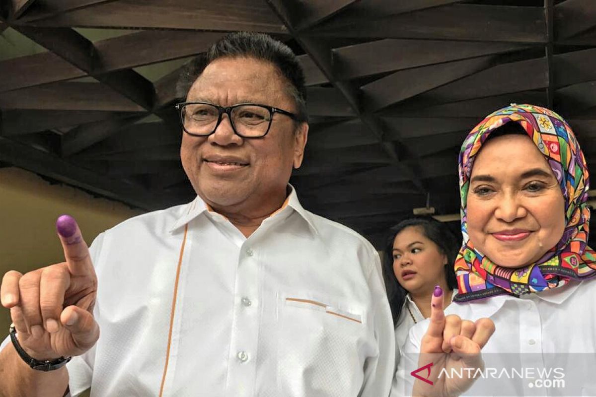 Oso: Hanura kalah, tanya Wiranto bukan saya