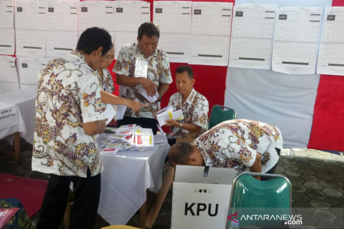 Prabowo raih suara di TPS keluarga Jokowi