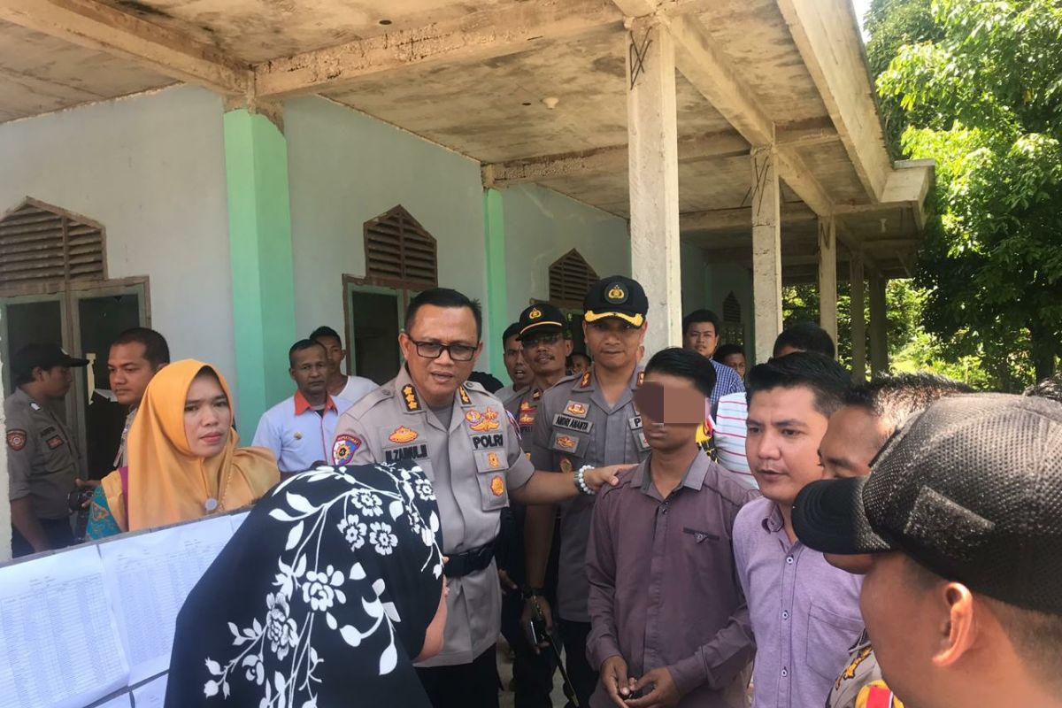 Seorang pemilih di Kampar tertangkap tangan coblos 20 surat suara