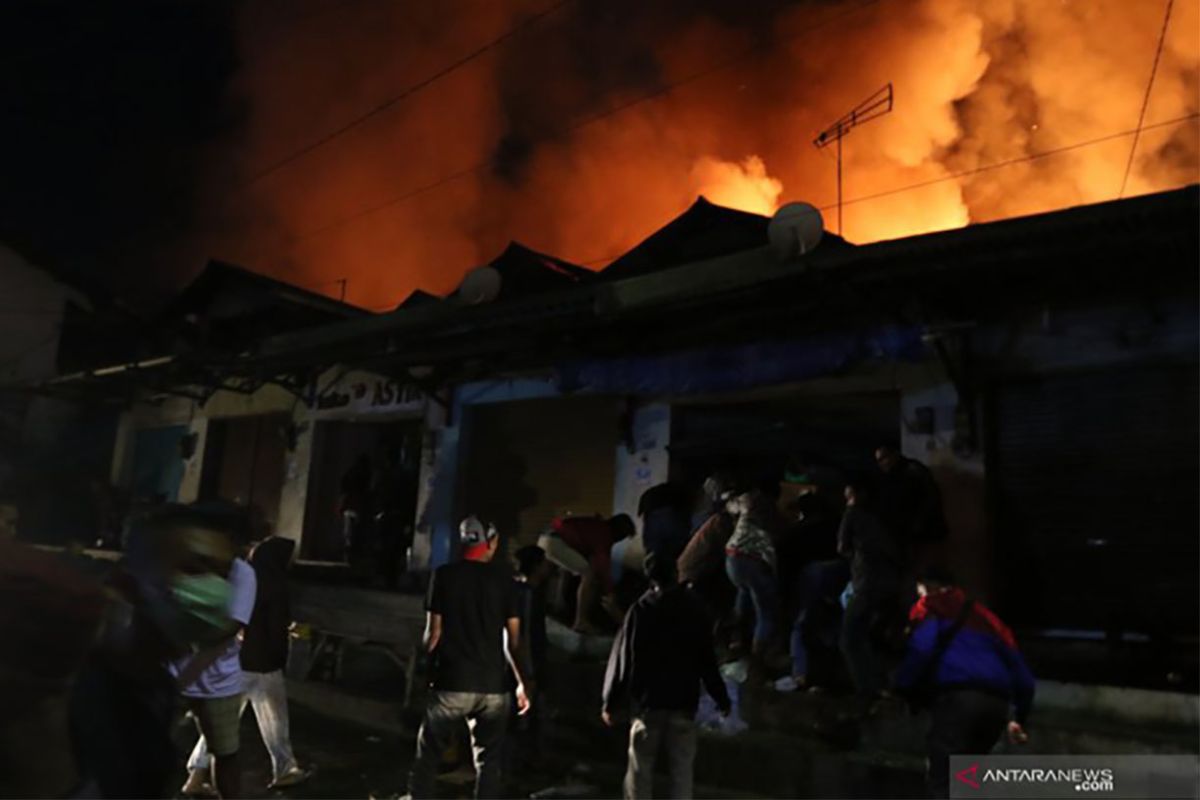 Gudang Hotel Sheraton Media terbakar satu orang tewas