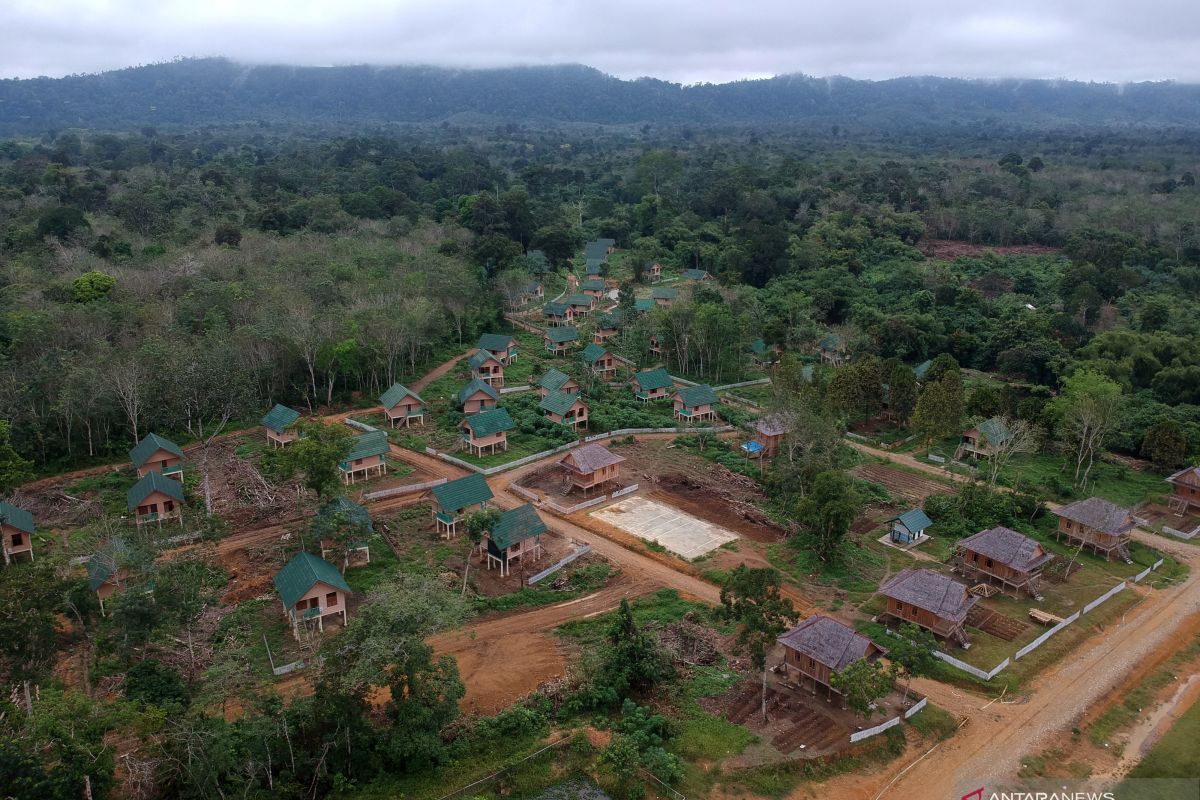 Wasev Ster TNI cek pembangunan rumah Suku Anak Dalam Sarolangun