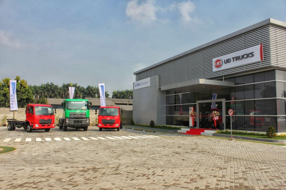 UD Trucks buka cabang di Tangerang dan Palembang