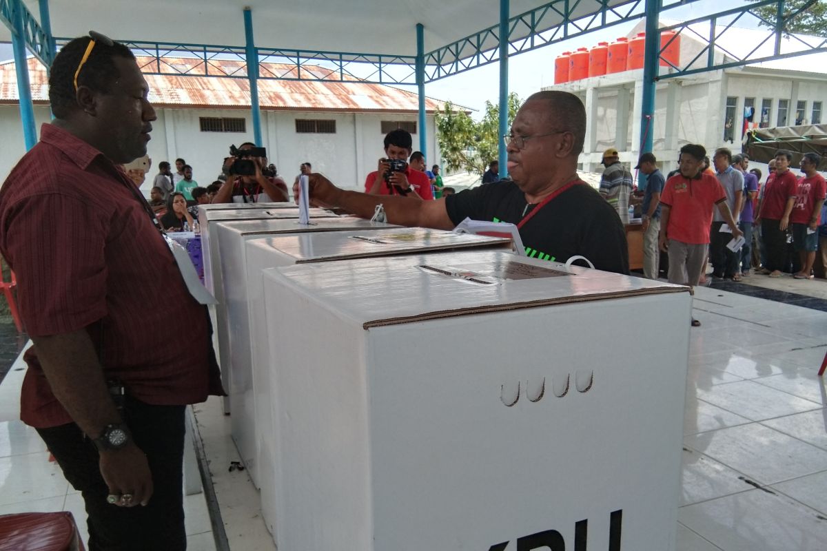 Beberapa TPS di Jayapura  baru lakukan pemungutan suara Kamis