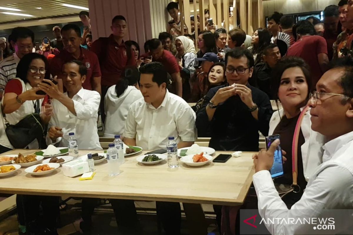 Jokowi ajak Erick Tohir dan Wishnutama makan siang di 