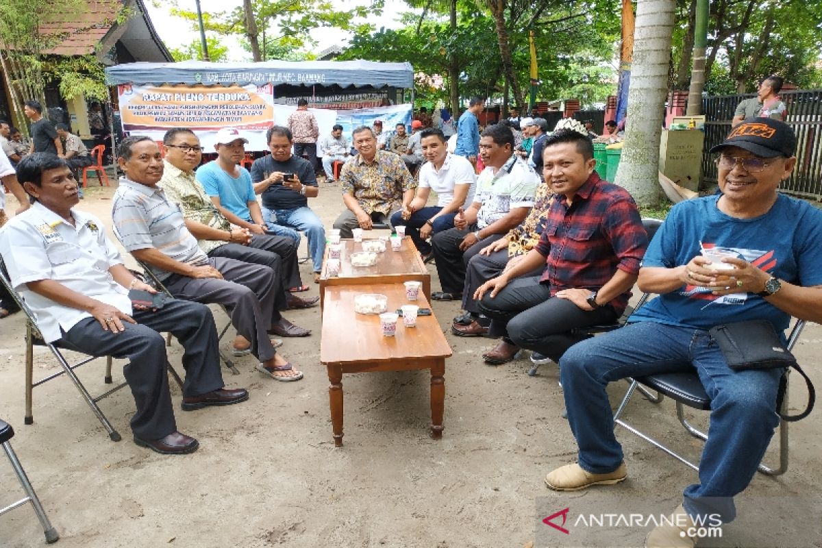 Pantau rapat pleno, Bupati Supian Hadi minta masyarakat jaga kamtibmas