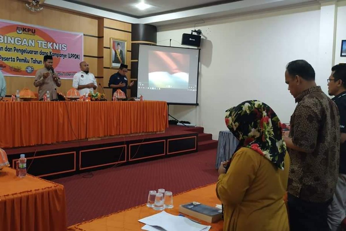 Petugas TPS Di Sulbar  wafat dianggap pahlawan demokrasi