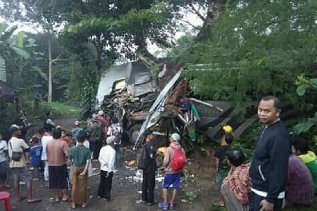 Supir ngantuk diduga penyebab kecelakaan bus rombongan pelajar