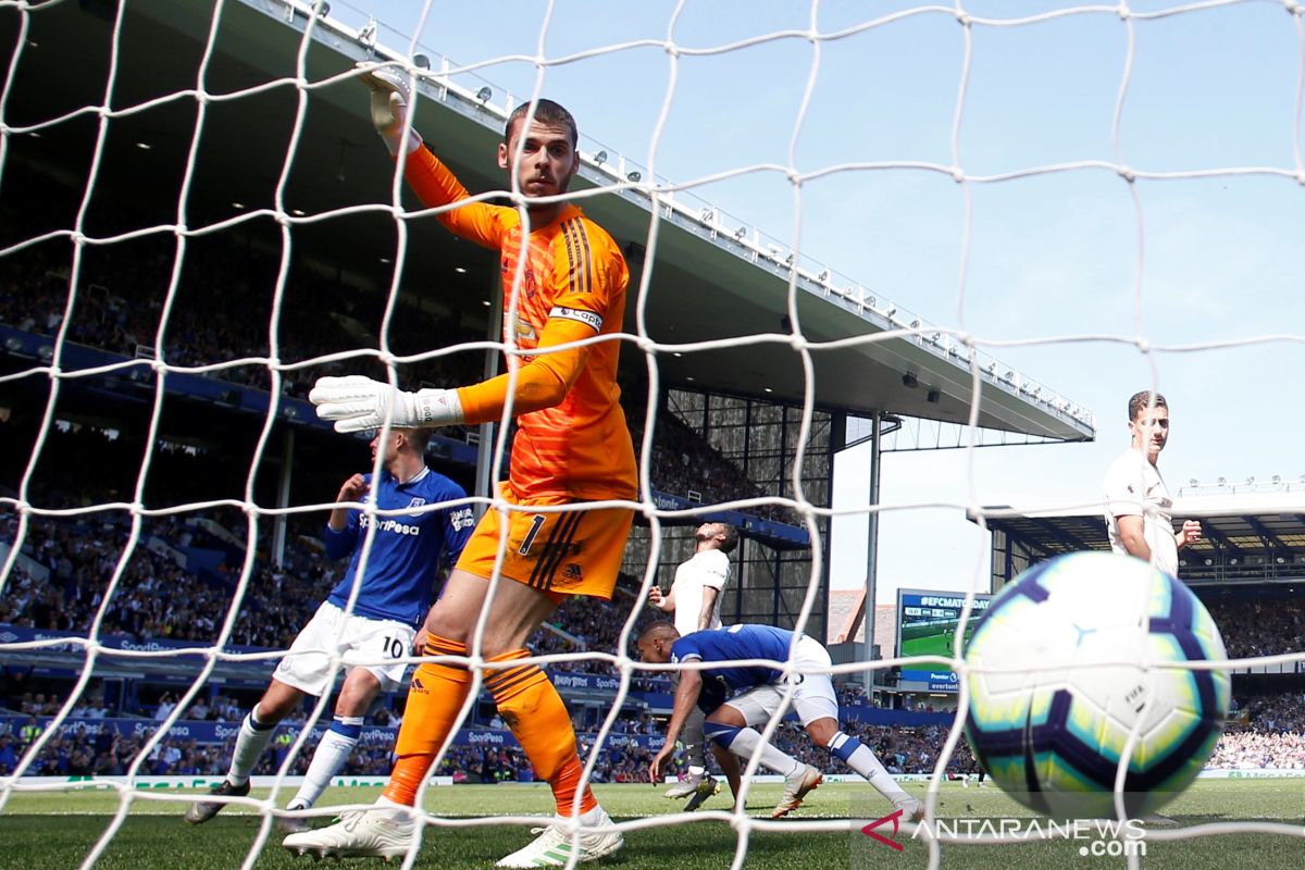 Everton bekuk Manchester United empat gol tanpa balas