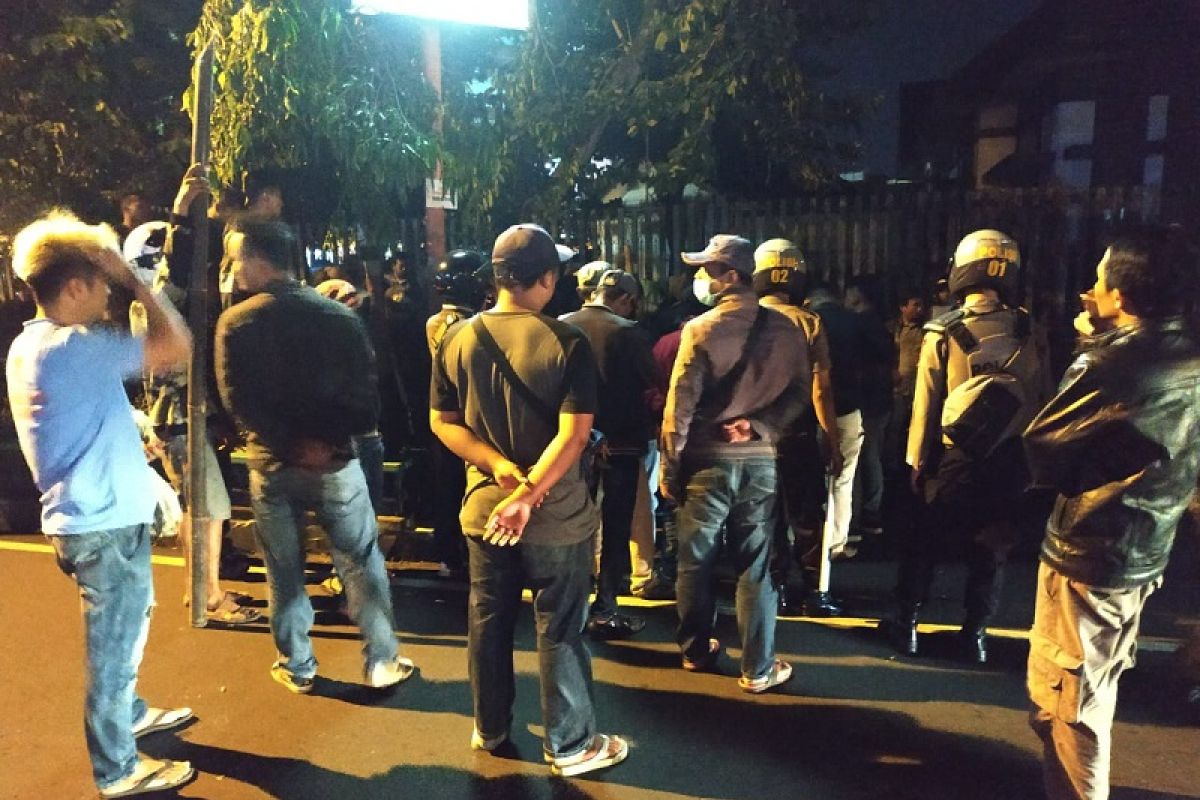 Polisi bubarkan tawuran di Magelang