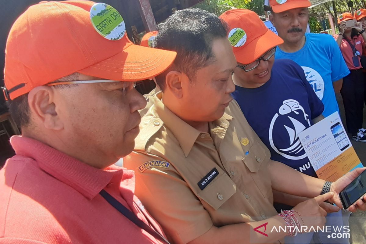 XL Axiata-KKP Bersihkan Pantai dan Sosialisasi Aplikasi Laut Nusantara