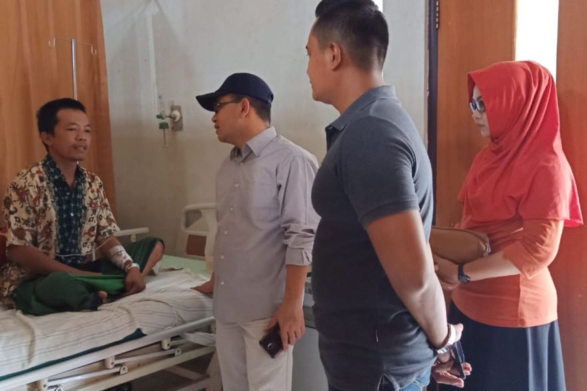 14 petugas pemungutan suara di Tulungagung "tumbang" karena kelelahan