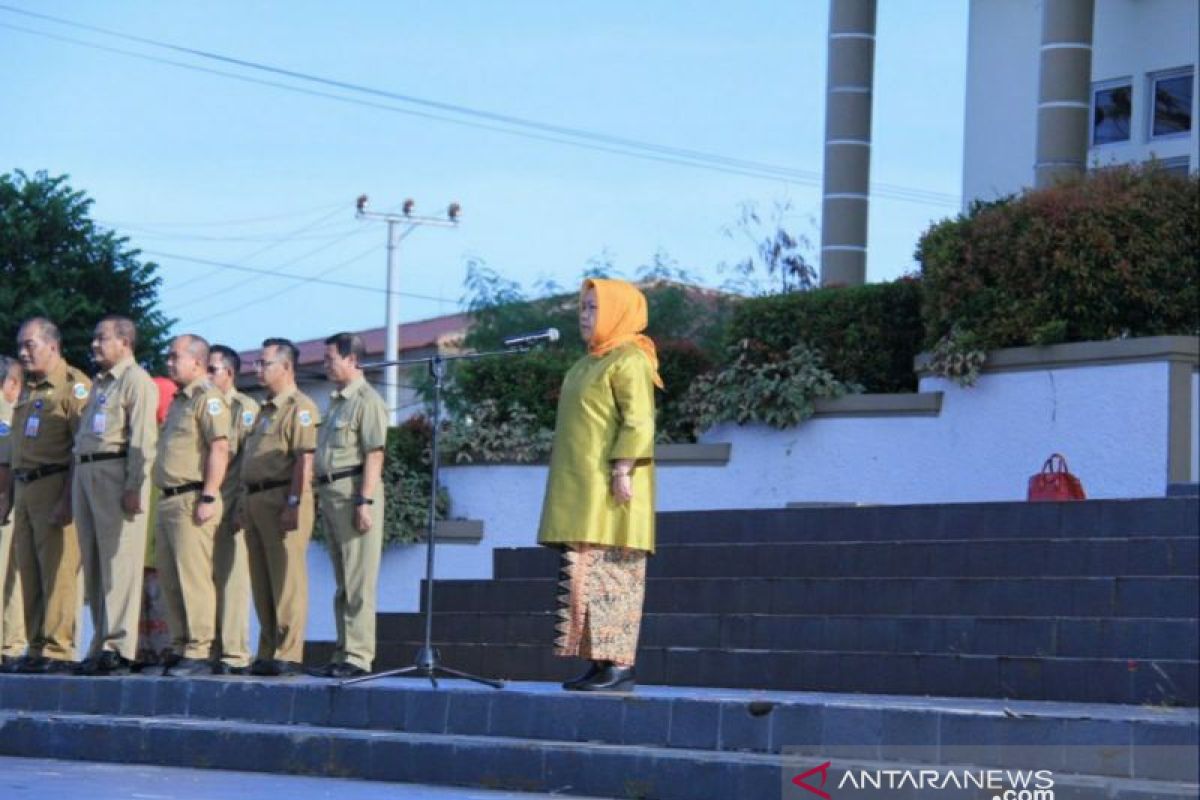 Sekda Pangkalpinang minta ASN perempuan tangguh dalam melaksanakan tugas