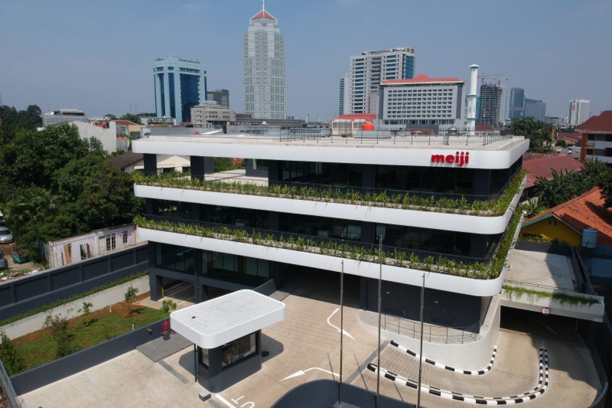 Pendirian gedung kantor pusat baru dan perpindahan alamat perusahaan PT. Meiji Indonesian Pharmaceutical Industries